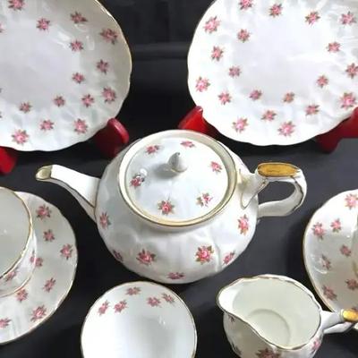 Lot 103:  Aynsley “Rosedale” Fine Bone China Tea Set – England
