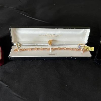 Lot 322: Gold And Gold Plate Jewelry