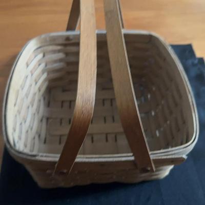 Lot 233: Longaberger Basket 