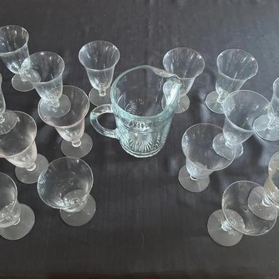 Lot 220: Water/ Iced Tea Pitcher With Goblets 
