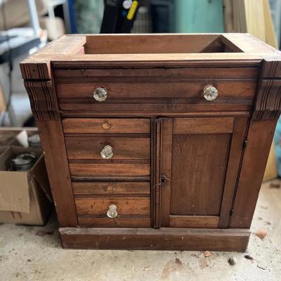 Lot 308: Antique Dry Sink - Missing Top - Project Piece 