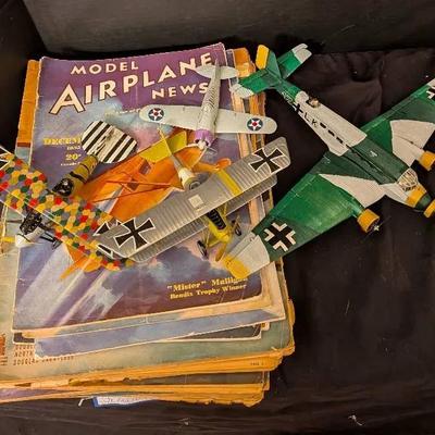 Sale Photo Thumbnail #75: Lot of Vintage Model Airplanes & Aviation Magazines (Lot G)