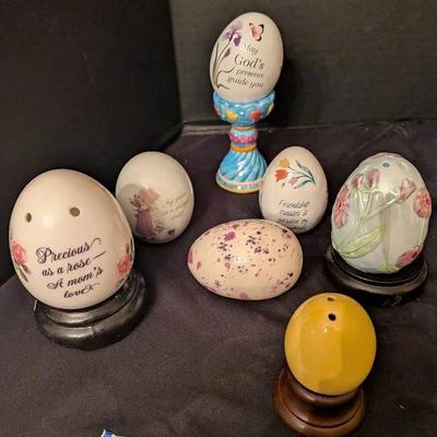Sale Photo Thumbnail #27: Inspirational & Decorative Egg Collection