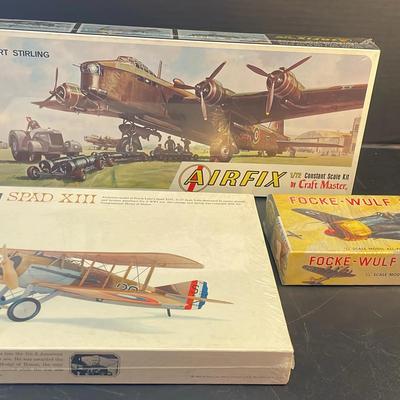 Sale Photo Thumbnail #99: WWI & WWII Model Planes (Lot 2)
