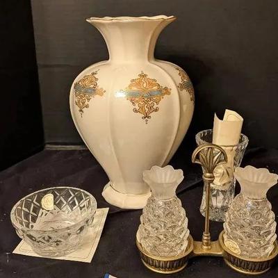 Sale Photo Thumbnail #50: Lot of Vintage Lenox Decorative Glass & Ceramic Pieces