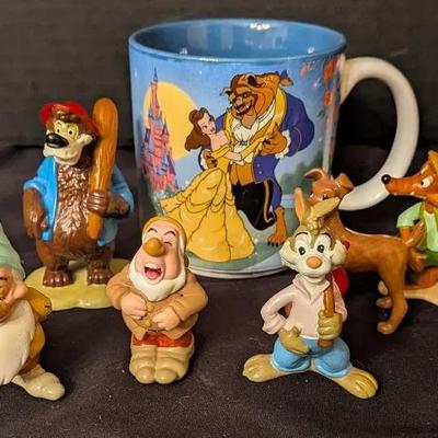 Sale Photo Thumbnail #10:  Disney Figurine & Mug Collection – Classic Characters