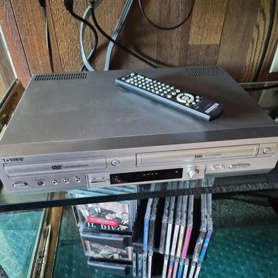 Sony DVD/VHS Combo Player – Model SLV-D500P with Remote