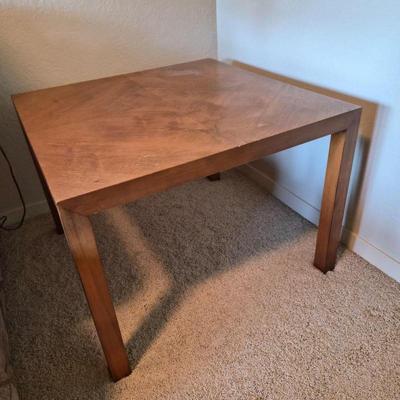 Lane Minimalist MCM Walnut End Table – Style 1339-17