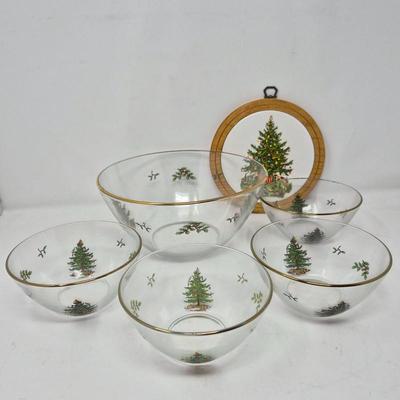 Spode Christmas Tree Glass Salad Bowls & Trivet