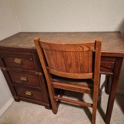 Vintage Students Solid Wood Desk & Chair