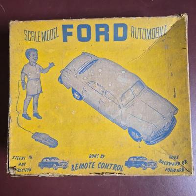 Vintage Remote-Control Ford Scale Model – Display Toy, Original Box