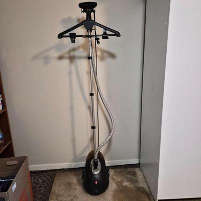 Sharper Image PSSI-280 Adjustable Garment Steamer – Works