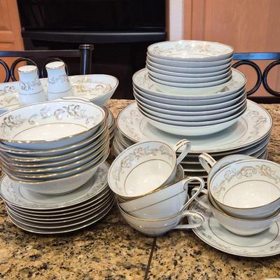 1950's Noritake Stanwyck 5818 - Service of Seven (#1)