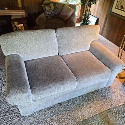 Krause’s Loveseat Sofa – Café Beige