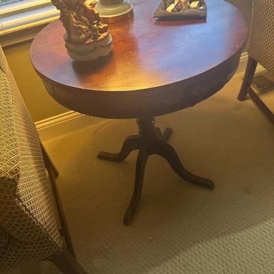 Sale Photo Thumbnail #135: Drum table
