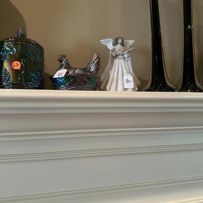 Sale Photo Thumbnail #73: Lladro and Carnival glass canister and hen on nest