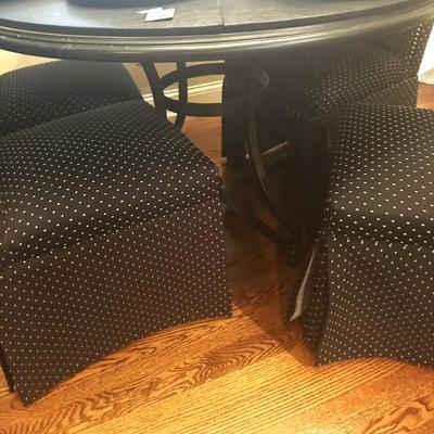 Sale Photo Thumbnail #138: Base of kitchen table 