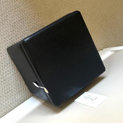 Sale Photo Thumbnail #141: small storage ottoman