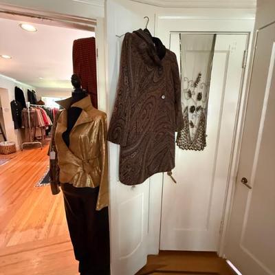 Sale Photo Thumbnail #205