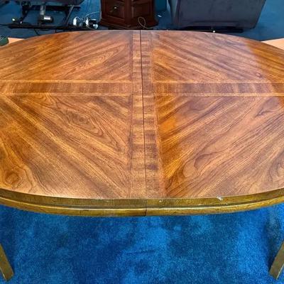 Drexel Dining Room Table, With Leaf Extensions, 6 Chairs