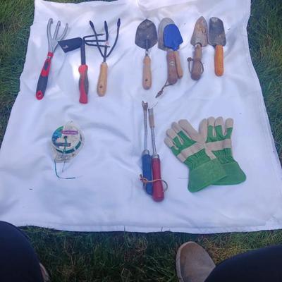 Small Gardening Hand Tools 
