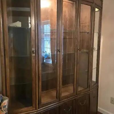 Drexel Hutch, Glass Front And Side Lighted 