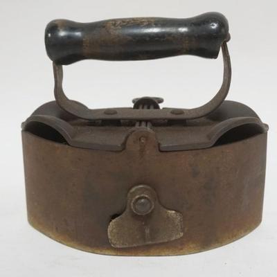 Sale Photo Thumbnail #81: 1081	ANTIQUE COAL IRON, APPROXIMATELY 8 IN X 4 IN X 7 IN HIGH
