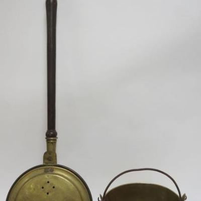 Sale Photo Thumbnail #63: 1063	ANTIQUE BRASS BEDWARMER W/ETCHED DESIGN ON LID & BRASS POT, BEDWARMER APPROXIMATELY 11 IN X 42 IN LONG
