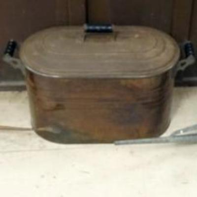 Sale Photo Thumbnail #159: 1159	GROUP OF PRIMITIVES INCLUDING EGG CRATE, COPPER WASH TUB, WATERING CANS AND SPOUTS
