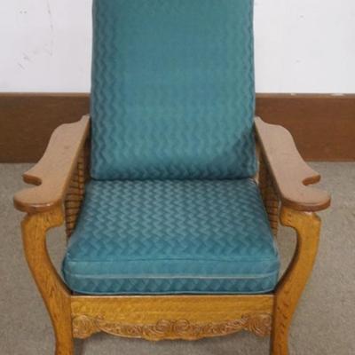 Sale Photo Thumbnail #189: 1189	OAK MORRIS CHAIR, APPROXIMATELY 31 IN X 31 IN X 38 IN H
