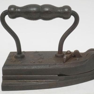 Sale Photo Thumbnail #92: 1092	ANTIQUE COMBINATION IRON/FLUTTER, PAT 1870, APPROXIMATELY 7 IN X 4 IN X 6 IN HIGH
