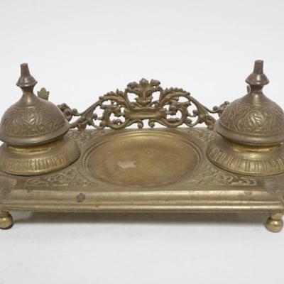 Sale Photo Thumbnail #5: 1005	ORNATE CAST BRASS DOUBLE INKWELL W/HINGED LIDS, ONE HINGE PIN MISSING, APPROXIMATELY 11 IN X 5 IN X 5 IN HIGH
