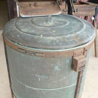 Sale Photo Thumbnail #149: 1149	ANTIQUE COPPER *EASY* WASHING MACHINE, APPROXIMATELY 28 IN X 26 IN X 49 IN H
