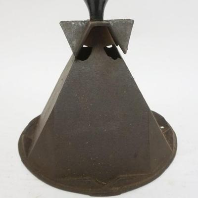 Sale Photo Thumbnail #99: 1099	ANTIQUE CAST IRON SAD IRON/FLAT IRON HEATER, *NORTH SAD IRON HEATER*, APPROXIMATELY 9 1/2 IN X 9 IN H
