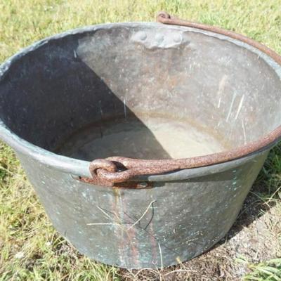Sale Photo Thumbnail #118: 1118	LARGE ANTIQUE COPPER APPLE BUTTER KETTLE, APPROXIMATELY 30 IN X 19 IN
