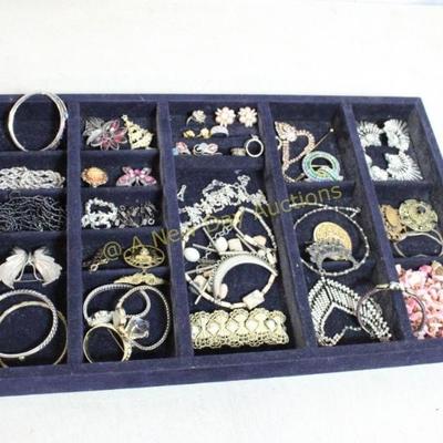 Sale Photo Thumbnail #351