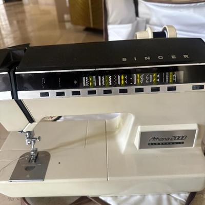 portable singer sewing machine