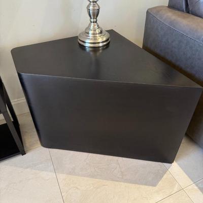 Triangle desk 2 (matches other)
Longest length: 38in
H: 22in