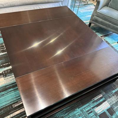 Coffee table
W: 5ft x 48 x 18 in.