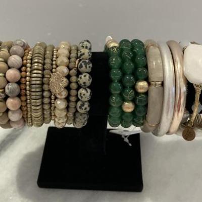Sale Photo Thumbnail #583