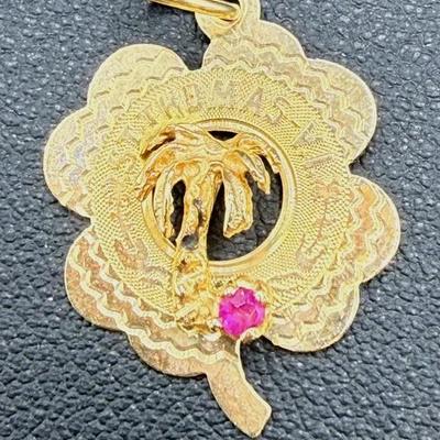 Vintage 14k Gold St Thomas Palm Pendant