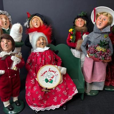 Byers’ Choice Dolls-Granny On A Bench, Lady With Pineapple, 