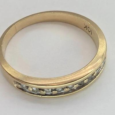 10K Gold & Diamond Ring...Sz 5.25