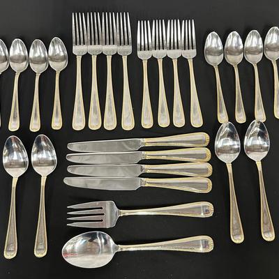 26-pc Set Towle Living TWS523 Gold Beaded Edge Stainless Flatware