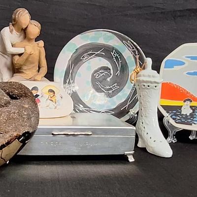 "Dragon Egg" Septarian Geode, Poston Products Trinket Box, Arabia Moomin Collector's Plate & More