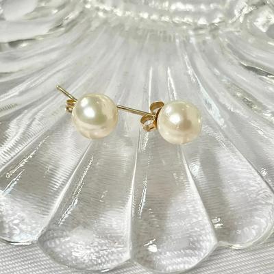 14K Gold Pearl Stud Earrings