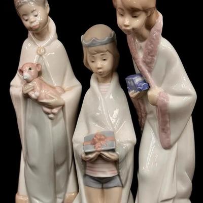 Lladro- The Three Kings: Balthasar, Gaspar, Melchior Porcelain Figures! 