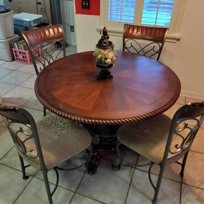 Circular Wooden Dining Table With 6 Upholstered Chairs