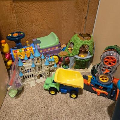 Sale Photo Thumbnail #112