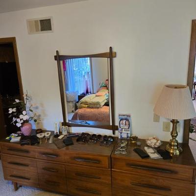 Sale Photo Thumbnail #36